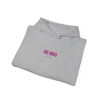 She Rides Basic Hoodie Roze//Bikergirl Hoodie