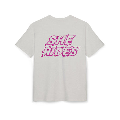 She Rides Oversized T-shirt Roze//Bikergirl T-shirt