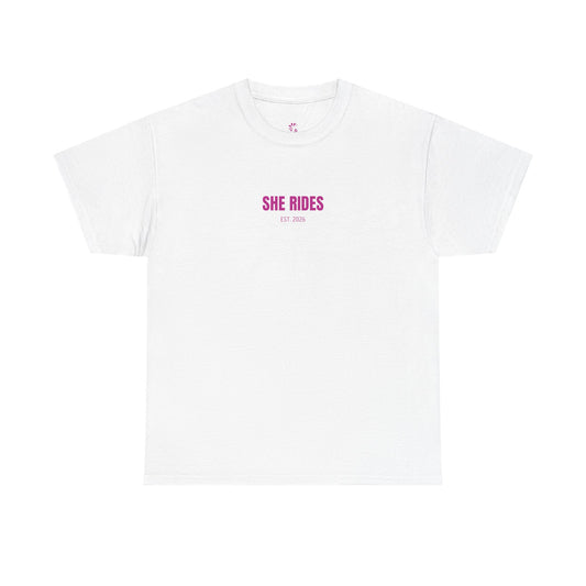 She Rides Basic T-shirt Roze//Bikergirl T-shirt