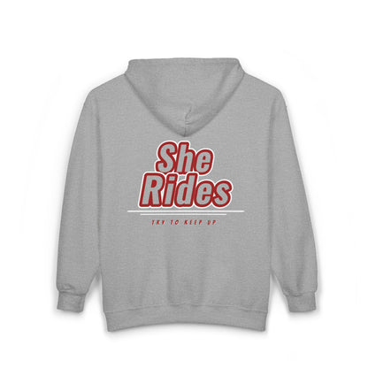 She Rides Vest Rood//Bikergirl Zip Hoodie