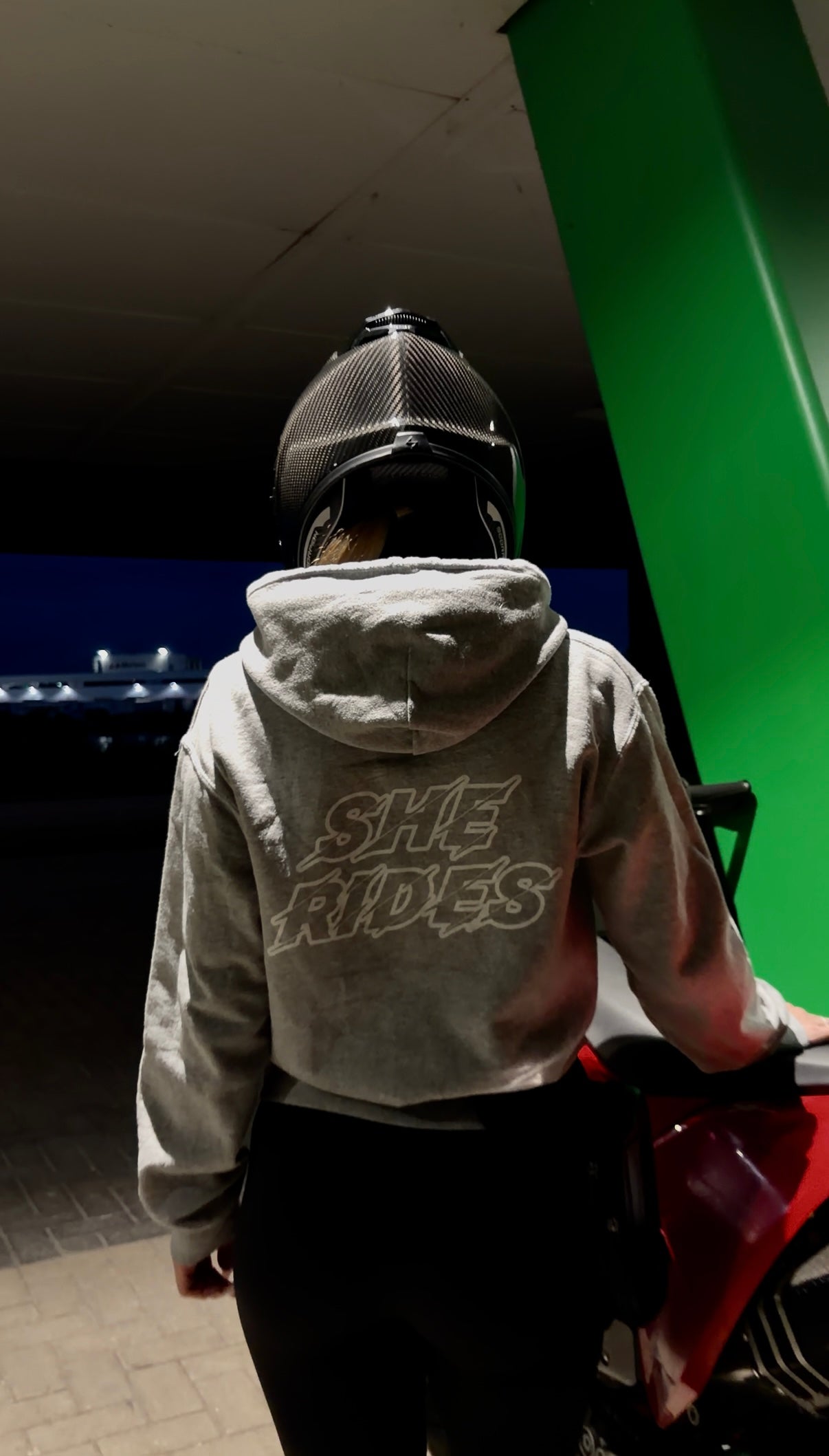 She Rides Original Hoodie Zwart&Wit